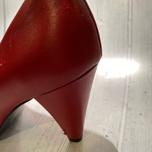 Calvin Klein Red Pump Sz 6 - Picture 4 of 6